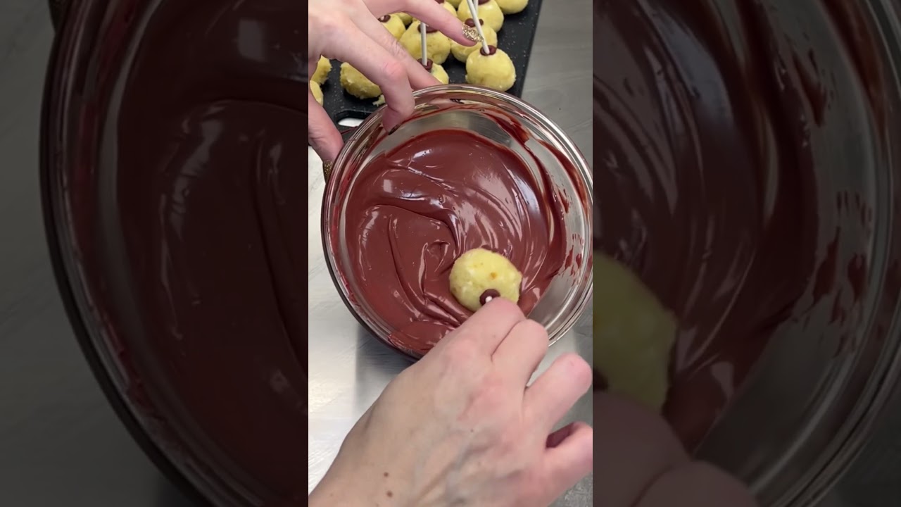 Let’s make better than Starbucks cake pops (yeah right 🙈😂)