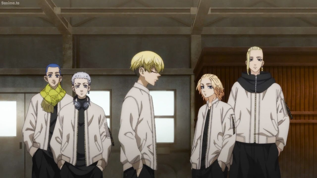 Mikey kicks ass Kisaki, Takemichi manages Black Dragon