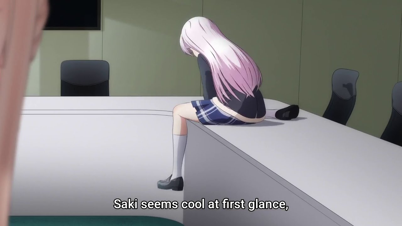 Saki tried to crossing a table like Noa did