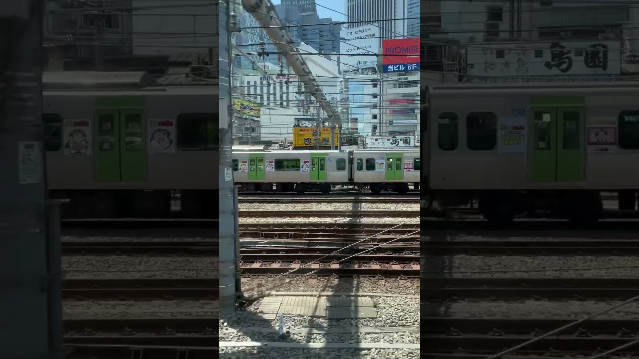 JR山手線の僕とロボコラッピングと新宿駅に並走入線する際の湘南新宿ラインの車窓を撮影（2023.5.5.12:13 #youtubeshorts ）