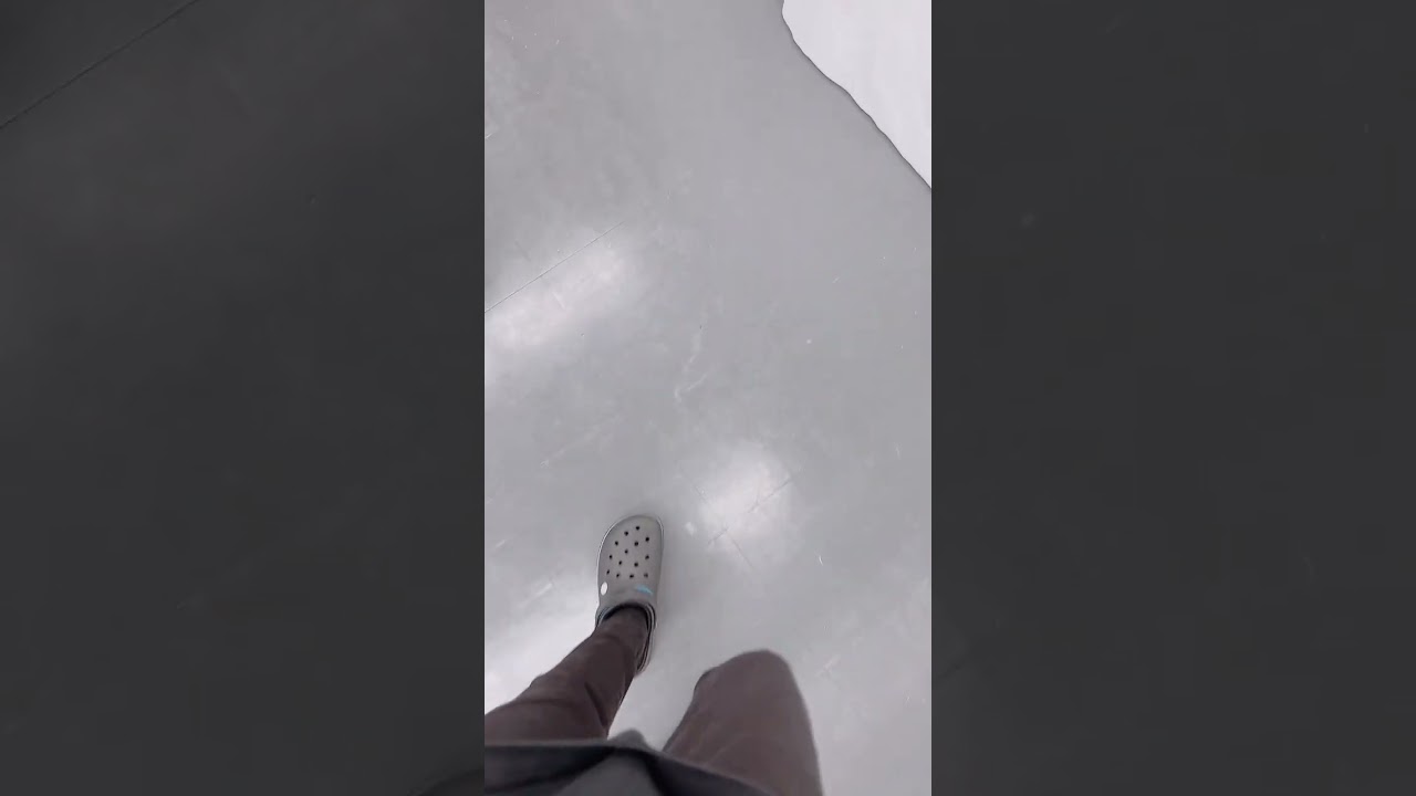 おーい！かまってくれよぉー(´；ω；｀)！おい、おーい！みんなどこ行ったんだよおー！おーい！
