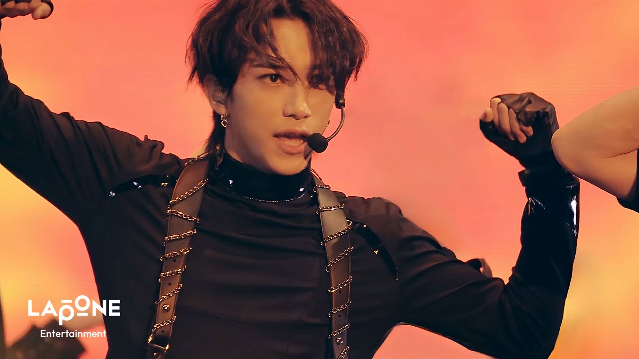 INI｜'BOMBARDA' from 2022 INI 1ST ARENA LIVE TOUR [BREAK THE CODE]