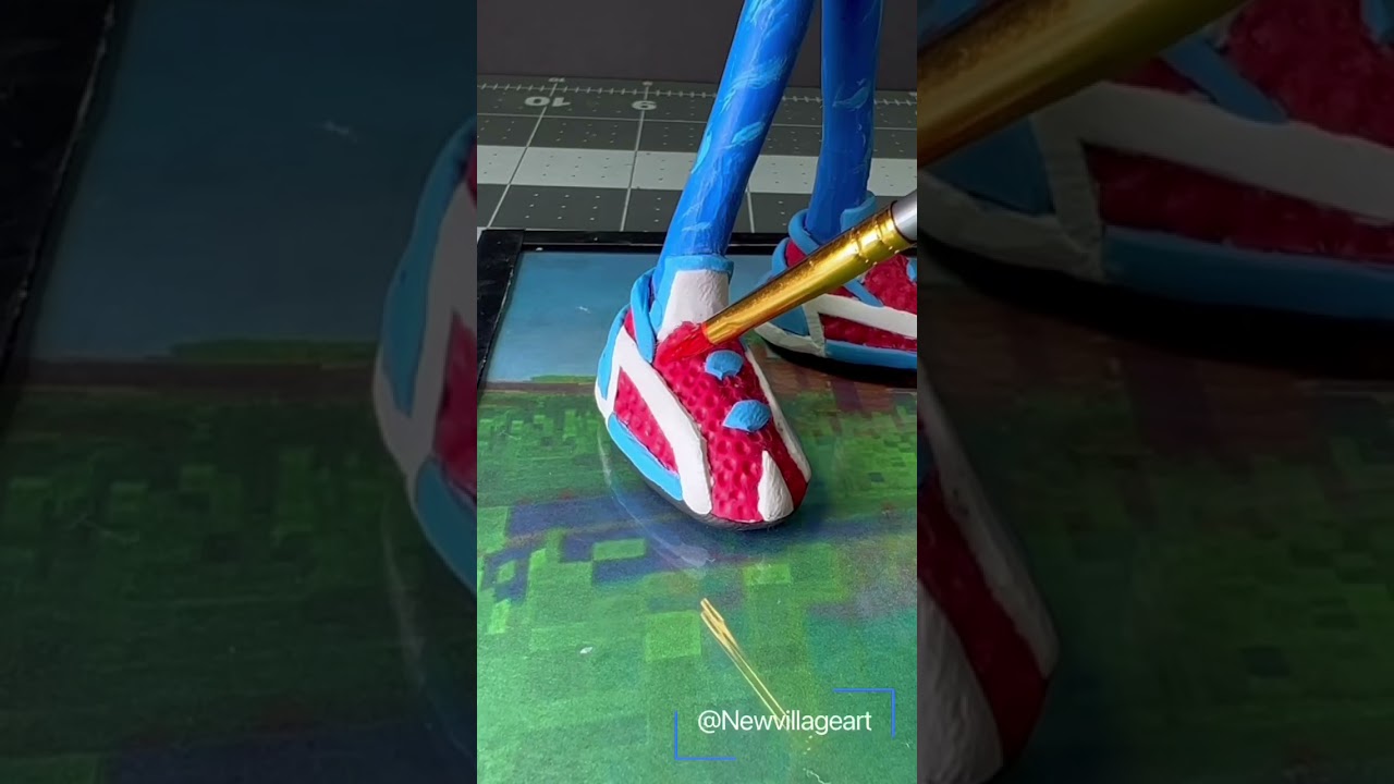 Working on a Sonic Prime Sculpture! (Shoes details) #sonicthehedgehog #clayart #polymerclayfigure