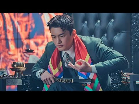 This former criminal profiler cheated by becoming a fake fortune teller to make a lot of money