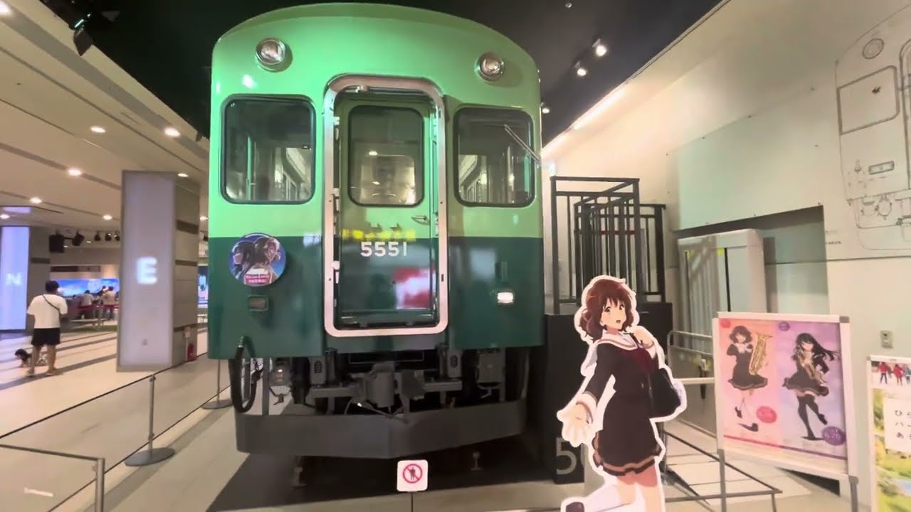 【響け！ユーフォニアム3 ヘッドマーク付】京阪5000系5551F（カットモデル）復刻展示