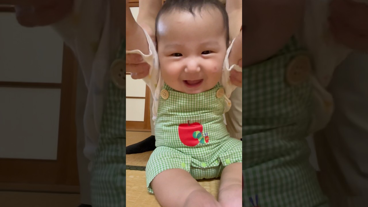 だんだん近づいてくる赤ちゃんが可愛い👶🏻❤️#しかのこのこのここしたんたん #しかのこダンス　#赤ちゃん＃赤ちゃんのいる生活＃生後5ヶ月＃かわいい#baby #babyboy #shorts