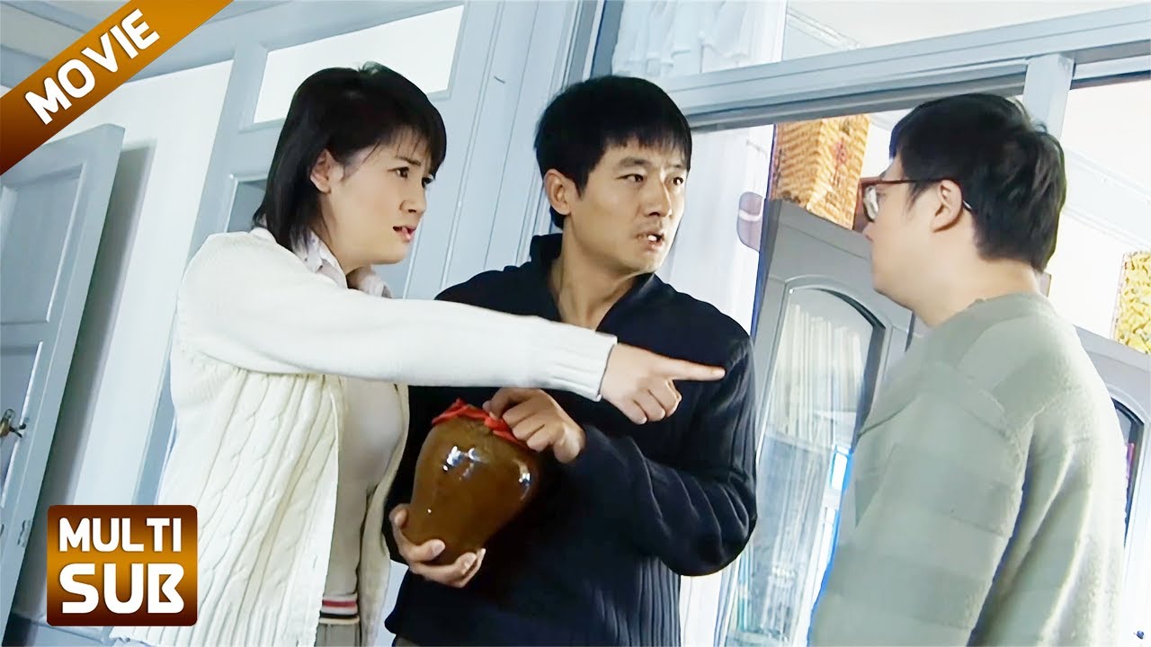 【Full Movie】妻子做饭招待后妈一家，不料发现后妈儿子是害自己流产的真凶，震惊众人！#chinesedrama #drama #電影 #爱情 #中国电视剧