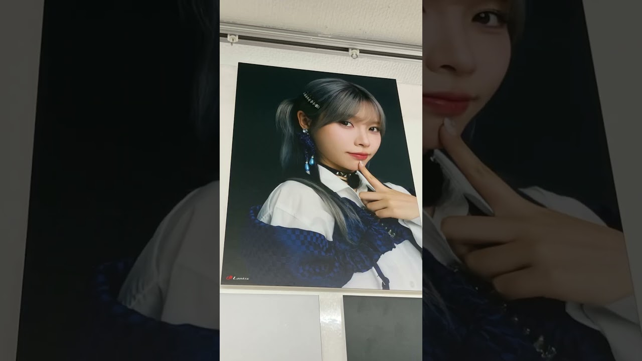 Liyuu 5thシングル「No Complete」発売記念パネル展 サイン入り等身大パネル&ポスター展示 「この世界は不完全すぎる」オープニング主題歌