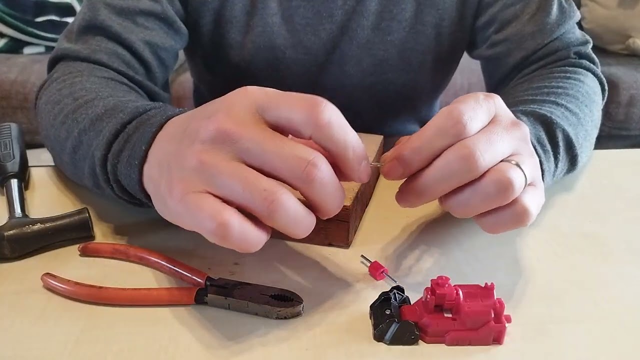 [自作部品] シンカリオンチェンジ・ザ・ワールドの３両合体用足首が折れちゃった方へ！　補修部品＋作業用部品のセット