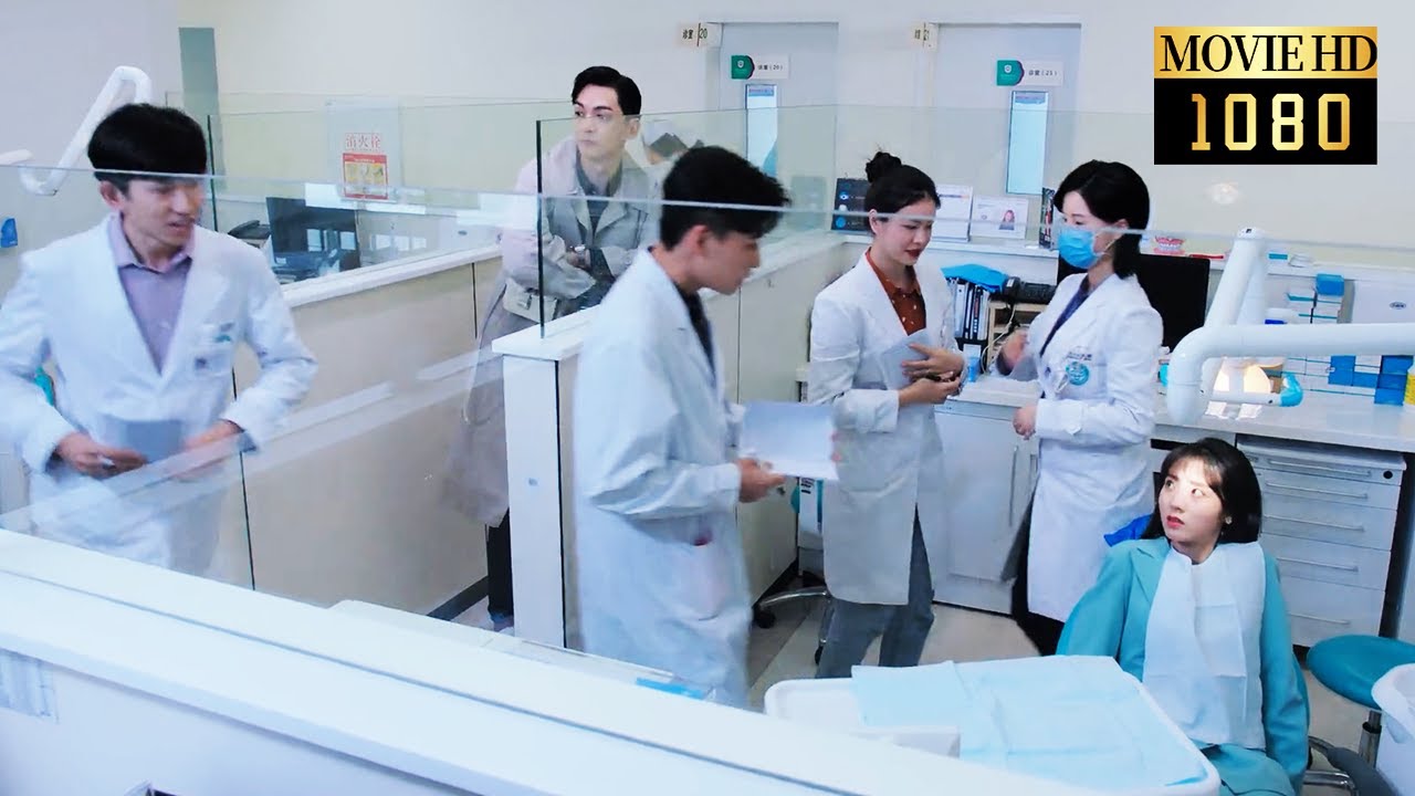 💌【Full Movie】不近女色的帥醫生第一次帶女朋友來醫院，所有同事都好奇的過來圍觀！|我的小确幸 My Little Happiness