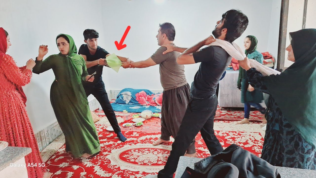 Narges and Ali's secret wedding was just one step away from disaster!