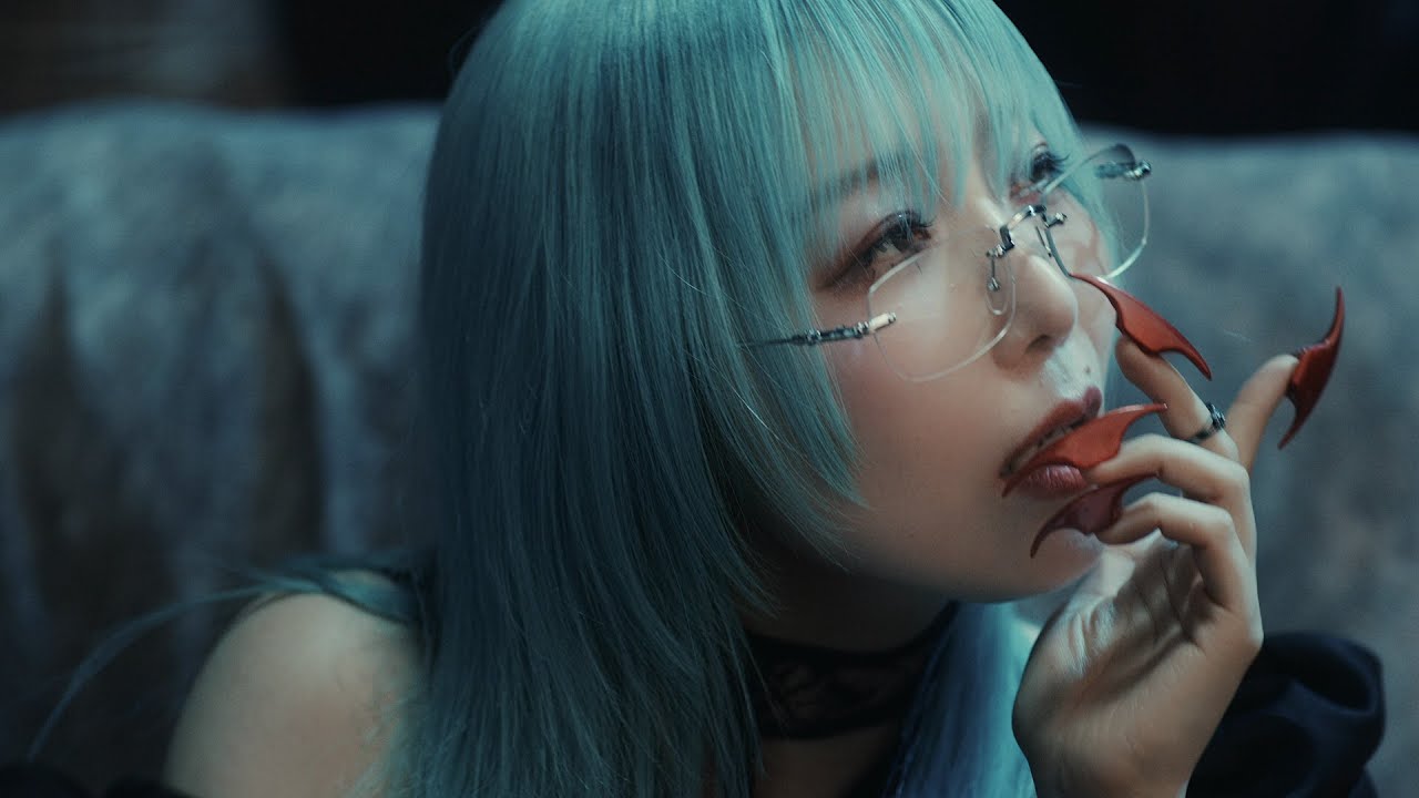 Cö shu Nie  feat. HYDE -MAISIE(Official Video)