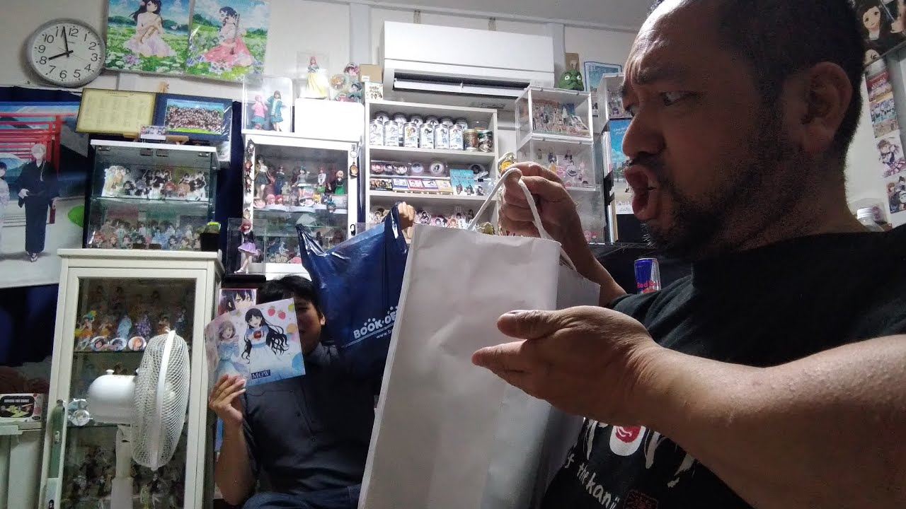 ベス君とアニメグッズをまた大量に買って来てしまったので紹介しながらフリートーク！21:00まで！