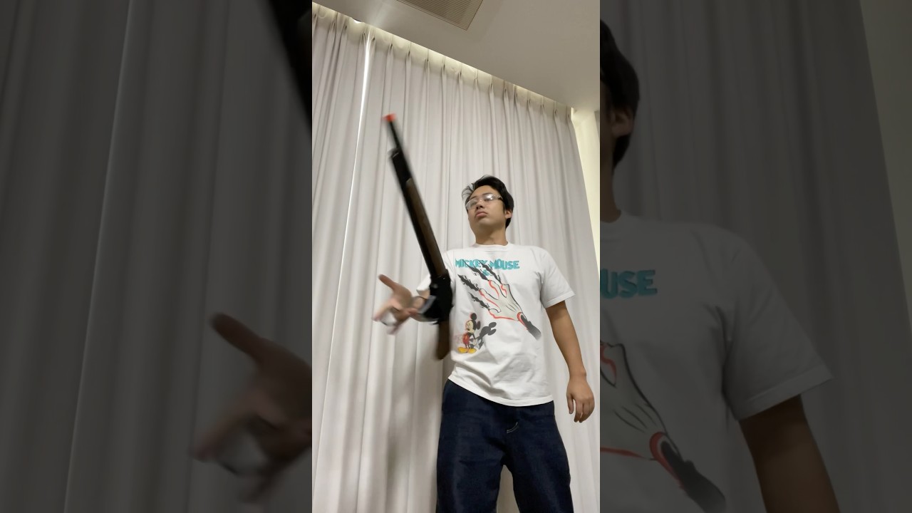 ターミネーター2のショットガン回しやろっと。#シルクロード