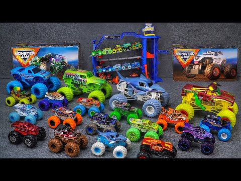 Monster Jam Collection Unboxing Review | Monster Jam Monster Mutt Dalmatian Blastin’ Bones