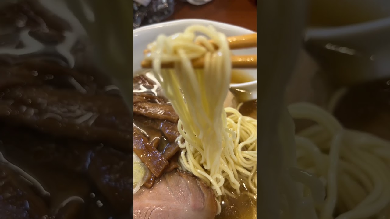 おいしい❣️😋三毛猫ミヨ子が住込みで働く中華そば屋さん🍜