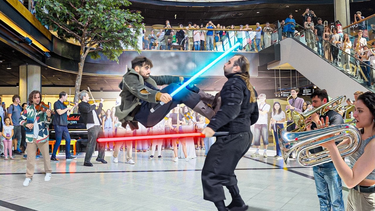 Crazy STAR WARS fight in a Shopping Mall..🤯