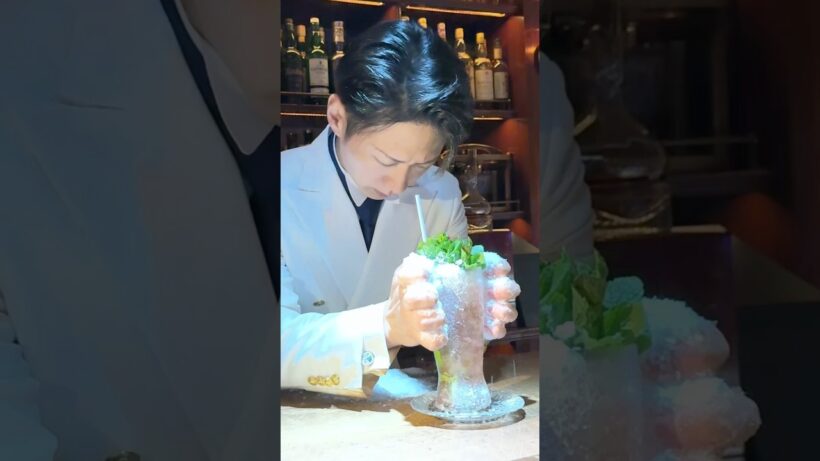 世界一バズってるバーテンダー！麻布十番にあるセンティフォリアでは世界一のバーテンダー駒井さんのバーパフォーマンスが楽しめます！独創的で芸術性の高い演出が最高でした #japanesefood