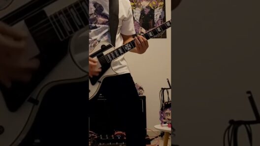 常闇トワ - シルベ (Guitar Play) #ホロライブ #常闇トワ #guitarcover #short #勇者パーティを追い出された器用貧乏