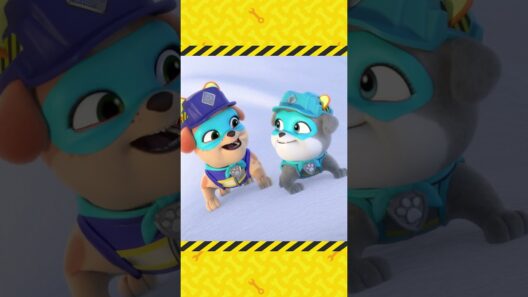 Rubble i ekipa | Motor i Mix wspinają się na figurę ze śniegu! #Shorts