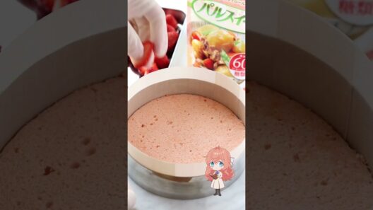 マリンフォレスト王国特産の苺を使った「苺のケーキ」レシピ動画🍓🍰