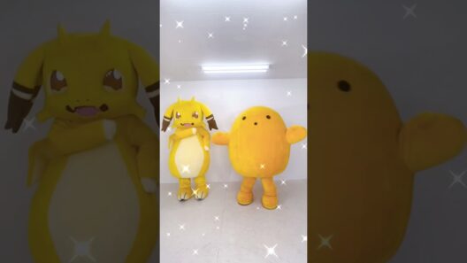謎の生物とベビードラゴンで「倍倍FIGHT！」踊ってみた🎶 #うーさー #イルシアくん #shorts