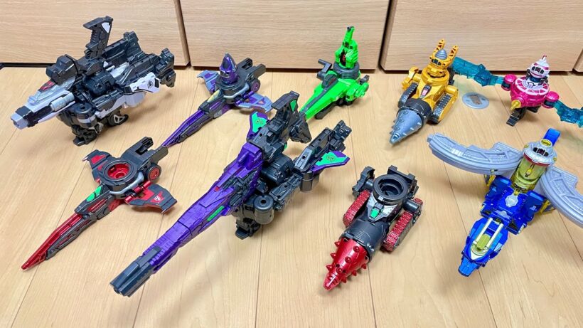 【GAVAN 超宇宙刑事ギャバンインフィニティ】黒いギャバン⁉️全ギャバンDXロボ玩具で遊んでみた