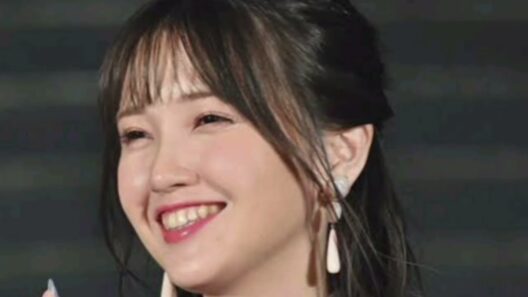 鬼頭明里、白ノースリーブ姿にファン騒然🤍✨「天使すぎる！」3期発表で歓喜！