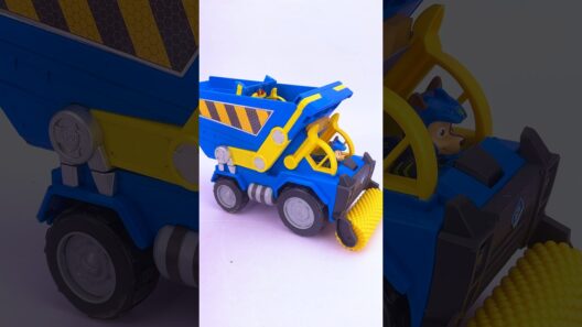 Rubble & Crew Wheeler's Bark Yard Deluxe Dump Truck Relaxing Unboxing video #pawpatrol #toys