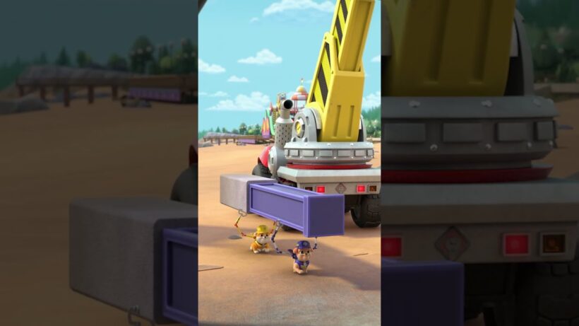Mix shows off her Puptastic Welding Skills! 🔥🛠️