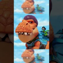 Timmy the T-Rex NAILS a KICKFLIP! 🦖🛹🤯 PAW Patrol #shorts